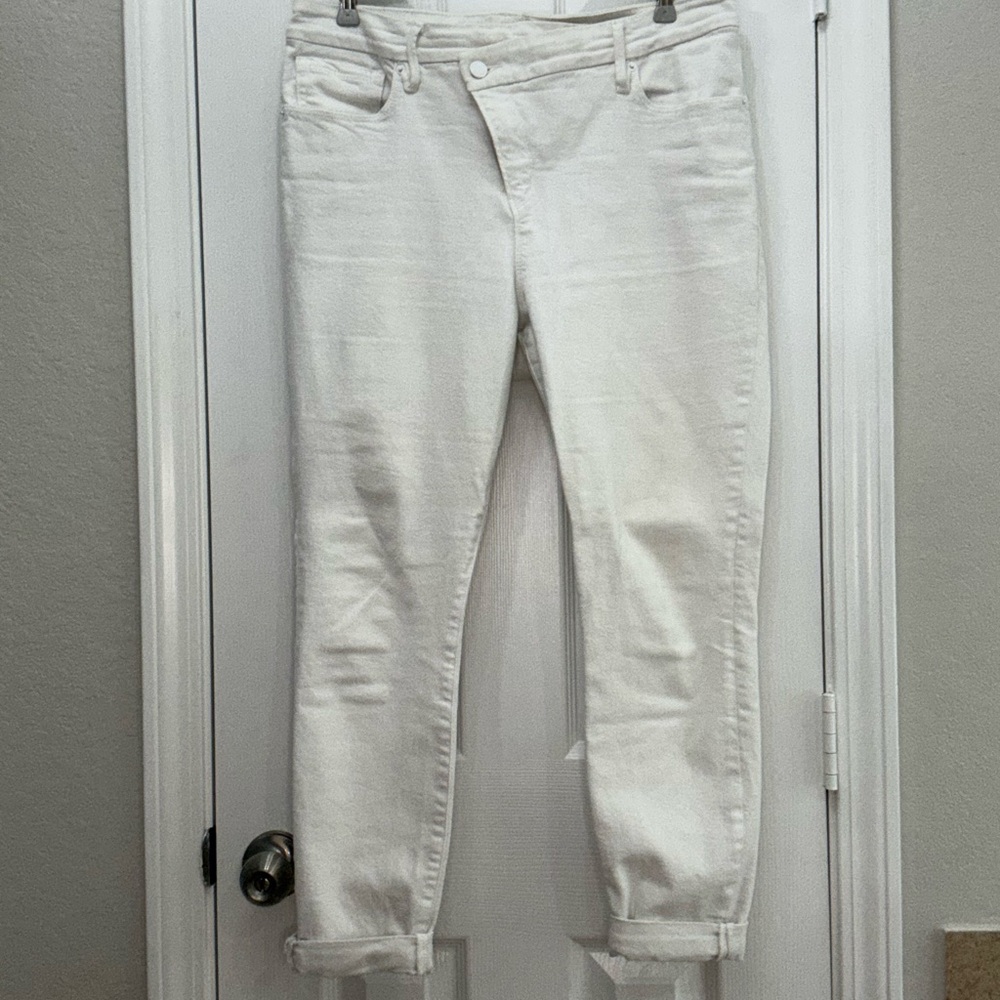 Good American White Ankle Cropped Jeans